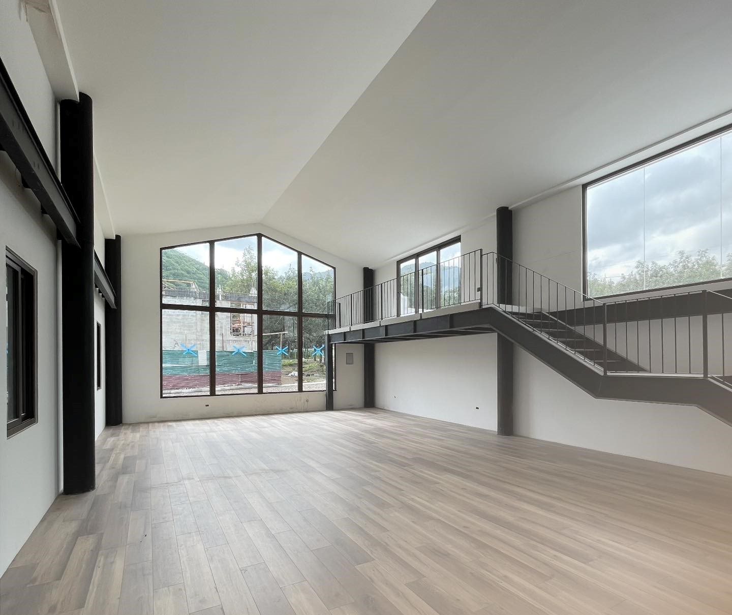 Los Apóstoles — Modern Colonial Home in Exclusive Gated Community - Photo 3