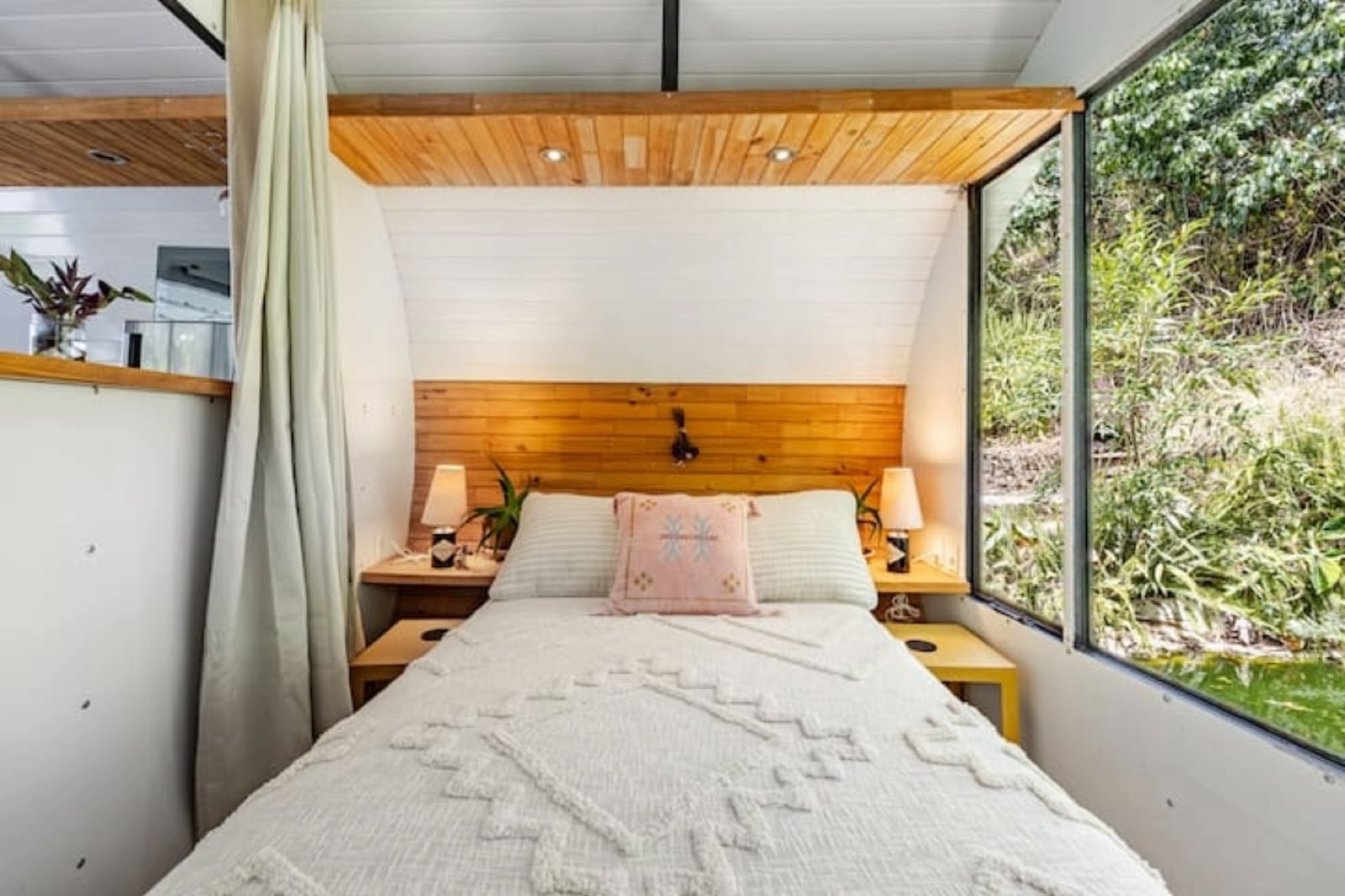 Casa Coi — Tiny Eco-House Among the Trees at Finca El Tambor, El Hato - Photo 11